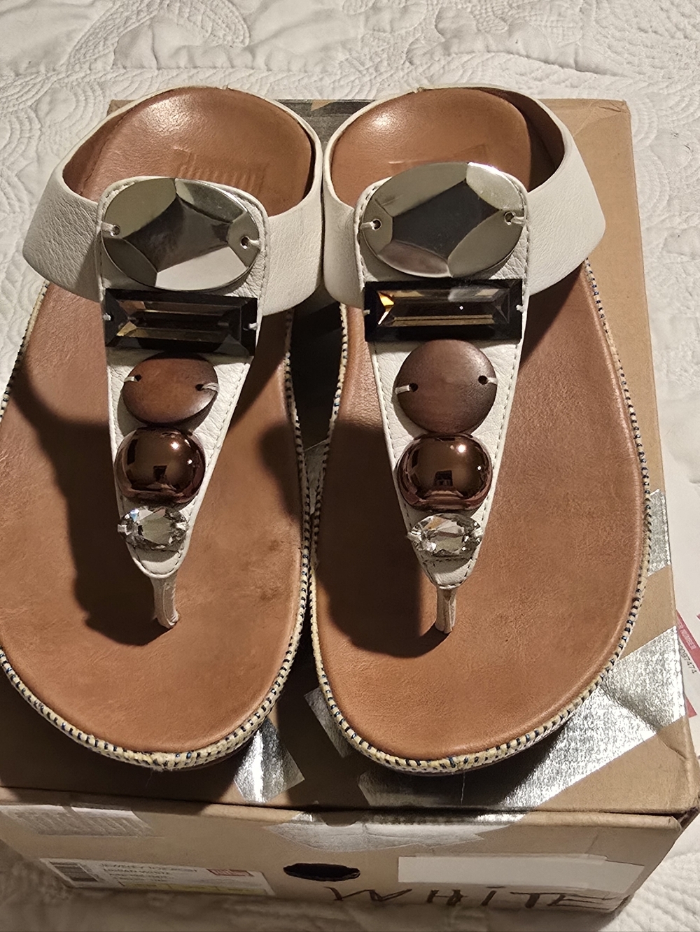 Flipflop Jeweley Toe-Post Urban White Leather Sandals Size 6